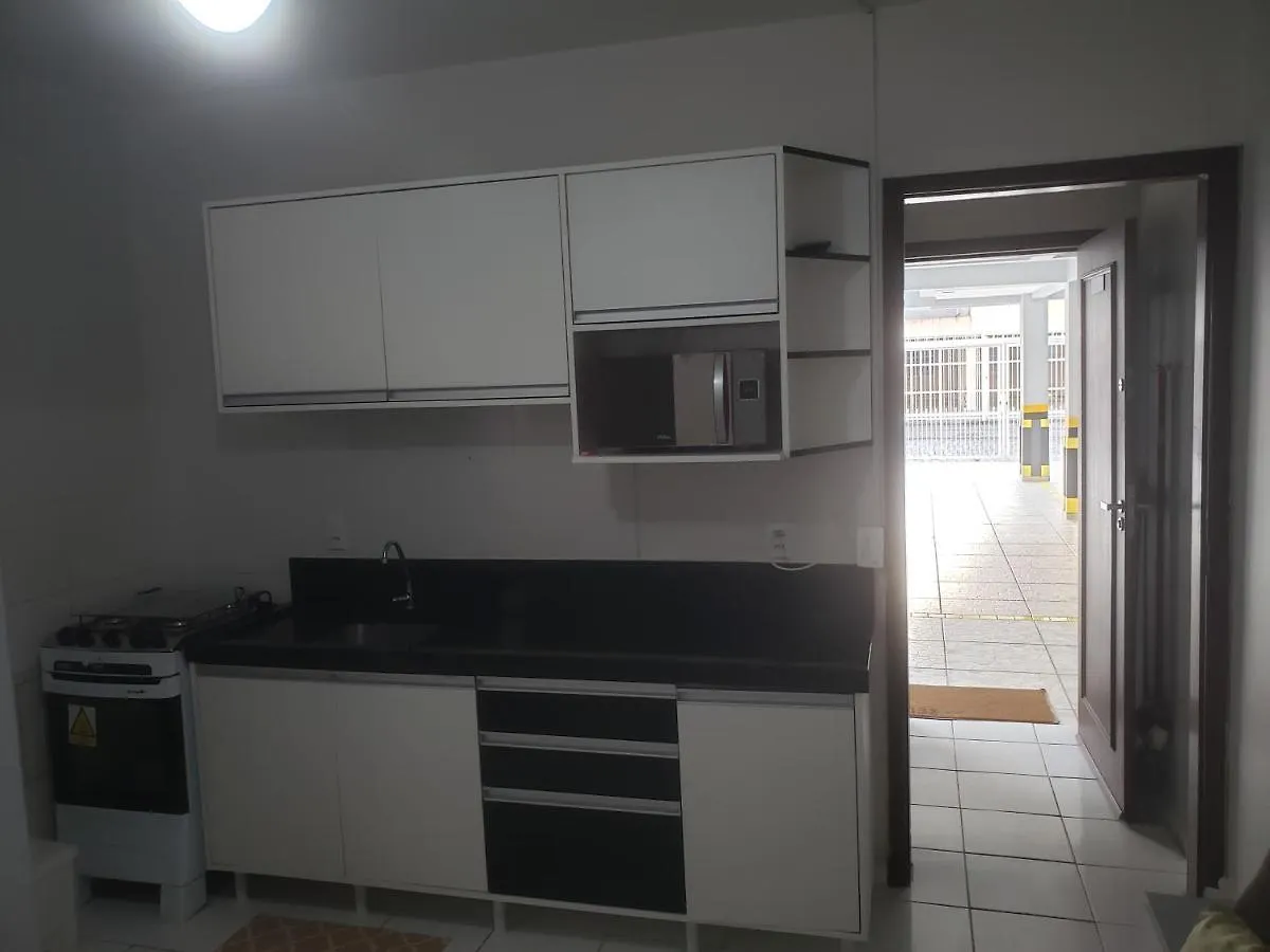 Apto 1 Quarto, Centro De Bombinhas, 130 Metros Da Praia. Brazília